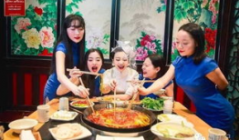 长沙结婚吃瓜爆料事件,一场吃瓜引发的婚庆争议